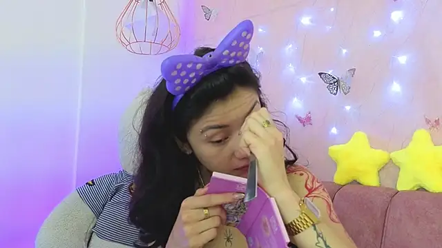 april bennett online show from 12/03/25, 01:09