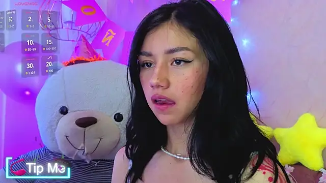 april bennett online show from 06/24/26, 01:43
