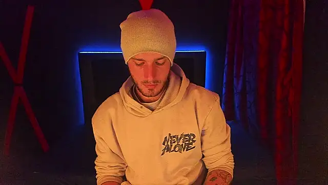 Snapshot of Angels21cm chatting on 09/18/25, 03:52 Angels21cm online show from 09/18/25, 03:52