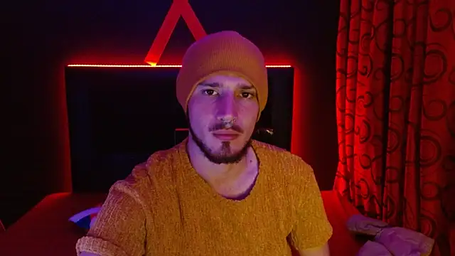 Snapshot of Angels21cm chatting on 10/06/25, 03:37 Angels21cm online show from 10/06/25, 03:37