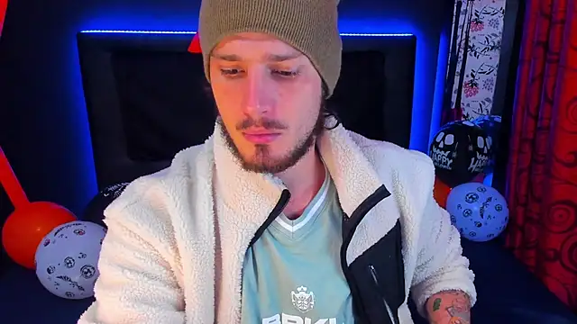 Snapshot of Angels21cm chatting on 10/12/25, 04:00 Angels21cm online show from 10/12/25, 04:00