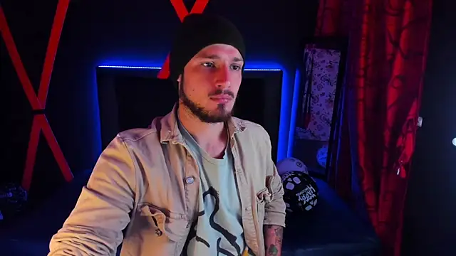 Snapshot of Angels21cm chatting on 10/13/25, 03:28 Angels21cm online show from 10/13/25, 03:28