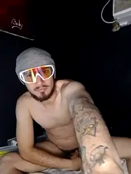 Snapshot of Angels21cm chatting on 11/05/25, 10:15 Angels21cm online show from 11/05/25, 10:15