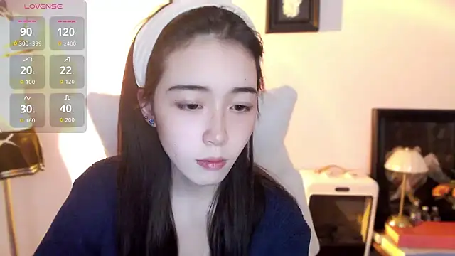 Wfrost0707 online show from 12/04/25, 06:55