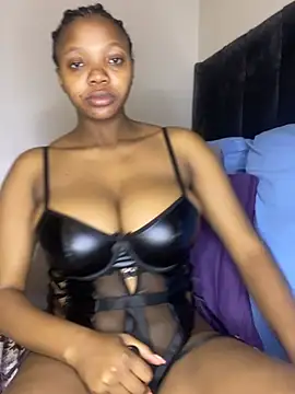Snapshot of MilfBoobsxx chatting on 03/26/26, 03:45 MilfBoobsxx online show from 03/26/26, 03:45