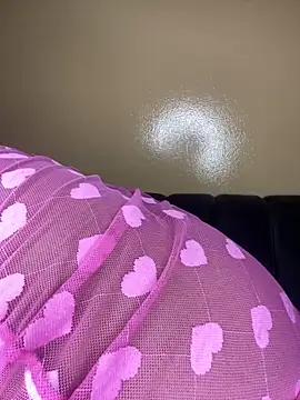 Snapshot of MilfBoobsxx chatting on 04/16/26, 04:08 MilfBoobsxx online show from 04/16/26, 04:08