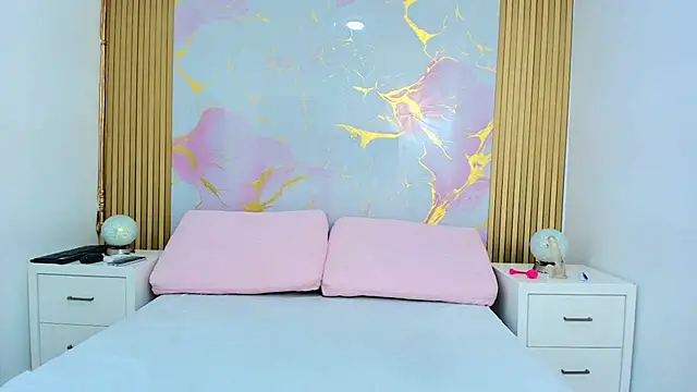 AlishaDixon online show from 09/21/25, 12:29