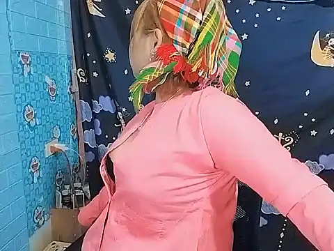 Nhan7868 online show from 10/26/25, 02:01