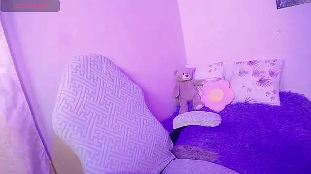 Snapshot of chloe_tgn chatting on 10/14/25, 07:58 chloe tgn online show from 10/14/25, 07:58