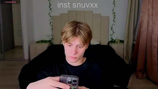 LouieEvans online show from 10/29/25, 09:27