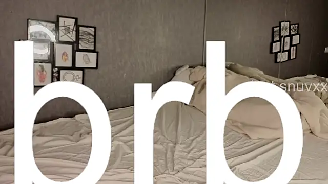 Snapshot of LouieEvans chatting on 11/06/25, 11:26 LouieEvans online show from 11/06/25, 11:26