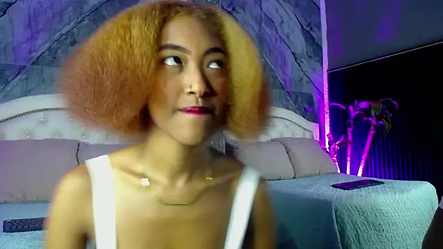 Snapshot of Alisha_Ebonyy chatting on 10/13/25, 11:43 Alisha Ebonyy online show from 10/13/25, 11:43