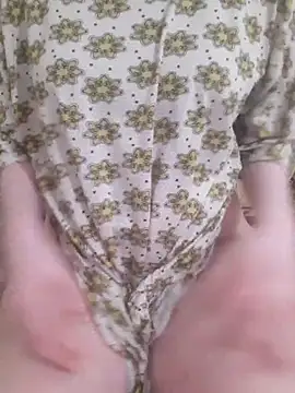 Snapshot of Lamya-dalo3a chatting on 10/10/25, 11:26 Lamya-dalo3a online show from 10/10/25, 11:26