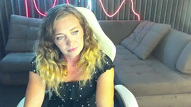DaisyBlueEyes online show from 09/10/25, 02:17