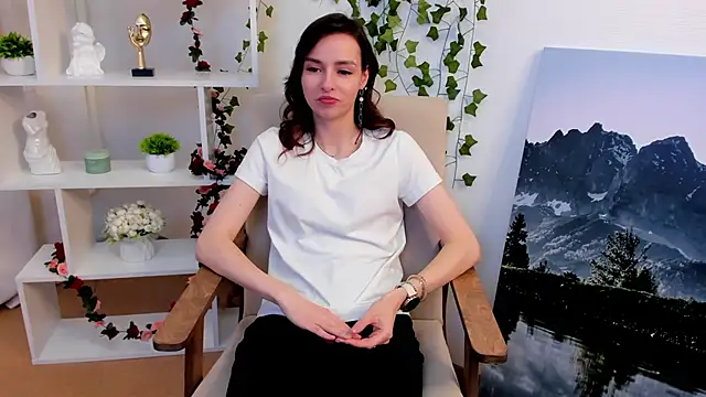 AngeIicaFugueroa online show from 09/10/25, 12:27