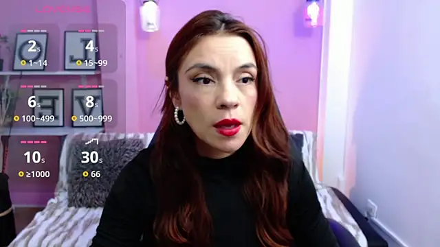 KendallWood  online show from 11/30/25, 12:42