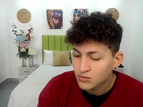 Axel savage online show from 09/16/25, 07:04