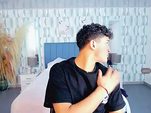 Axel savage online show from 10/21/25, 03:29