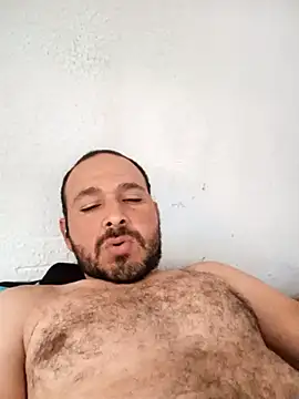 Snapshot of javi-tunene chatting on 09/25/25, 05:27 javi-tunene online show from 09/25/25, 05:27