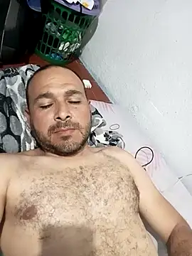 Snapshot of javi-tunene chatting on 10/30/25, 02:24 javi-tunene online show from 10/30/25, 02:24