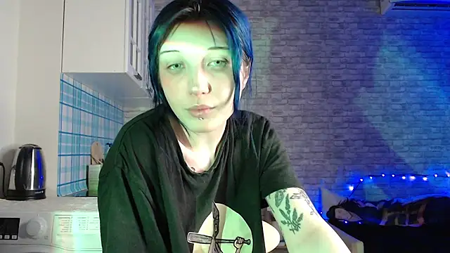 LolaBlueberry online show from 10/16/25, 08:54