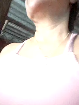 Snapshot of Lucerito-Hot chatting on 11/14/25, 12:04 Lucerito-Hot online show from 11/14/25, 12:04