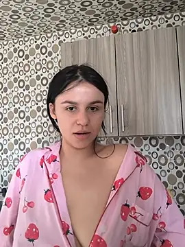 Daniela-rosee online show from 07/18/26, 08:01