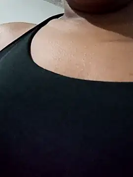 Fernanda005 online show from 09/18/25, 03:52