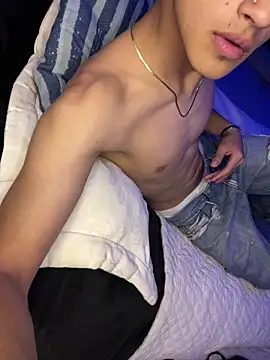 Snapshot of Boyxcock7 chatting on 10/26/25, 01:33 Boyxcock7 online show from 10/26/25, 01:33