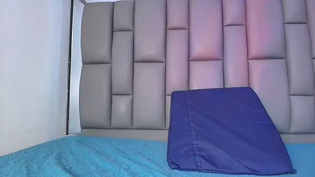 kissme luna online show from 11/19/25, 07:03