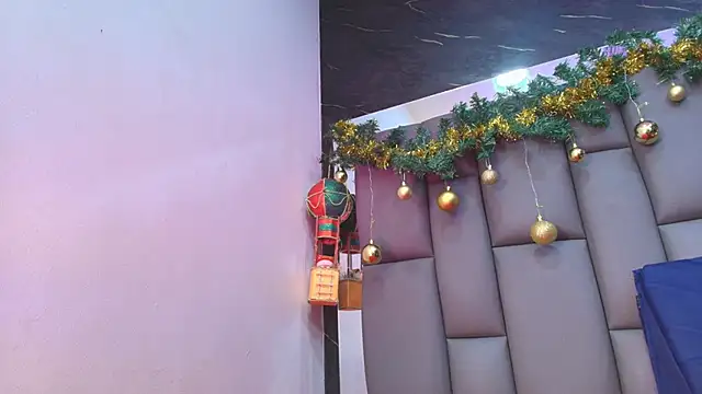 kissme luna online show from 12/15/25, 07:07