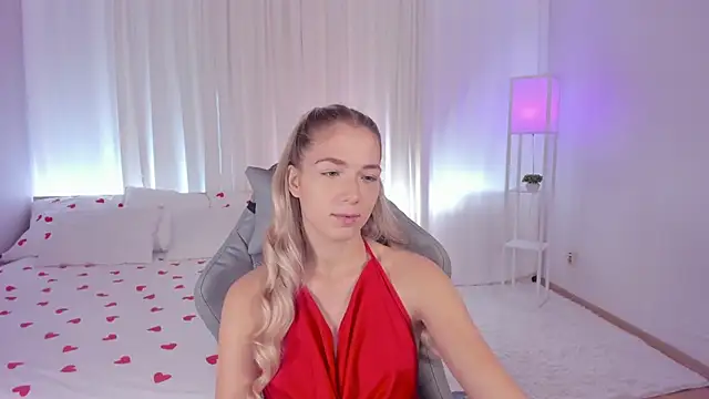 Snapshot of Susan_Mimi chatting on 09/19/25, 06:15 Susan Mimi online show from 09/19/25, 06:15