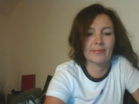 Snapshot of Avelinii chatting on 05/25/26, 06:36 Avelinii online show from 05/25/26, 06:36