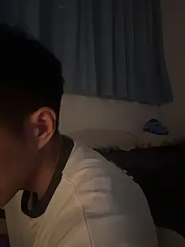 Snapshot of gooodboiii chatting on 11/04/25, 02:38 gooodboiii online show from 11/04/25, 02:38