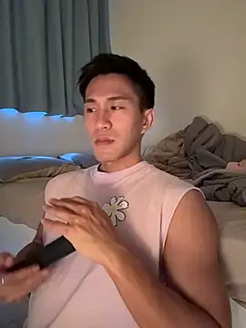 Snapshot of gooodboiii chatting on 11/22/25, 09:19 gooodboiii online show from 11/22/25, 09:19