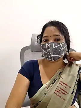 Girl 071 online show from 10/17/25, 10:07