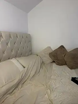 SexySaraxxoo online show from 10/14/25, 08:53