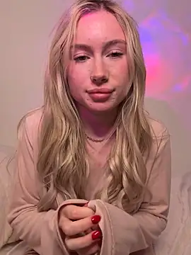 Snapshot of SexySaraxxoo chatting on 11/15/25, 02:09 SexySaraxxoo online show from 11/15/25, 02:09