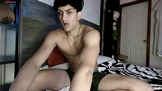 Snapshot of FitBoy_Cris chatting on 06/20/26, 03:09 FitBoy Cris online show from 06/20/26, 03:09