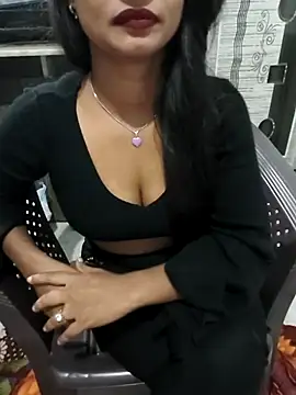 Snapshot of Itz_Mayra_ chatting on 11/13/25, 07:35 Itz Mayra online show from 11/13/25, 07:35