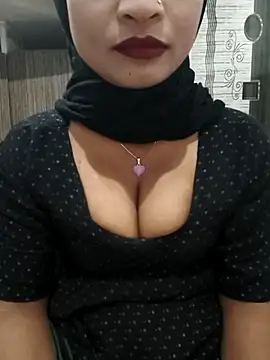 Snapshot of Itz_Mayra_ chatting on 12/03/25, 09:07 Itz Mayra online show from 12/03/25, 09:07