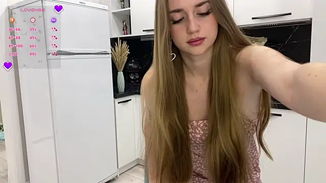 Snapshot of Jessica1West chatting on 11/05/25, 05:13 Jessica1West online show from 11/05/25, 05:13