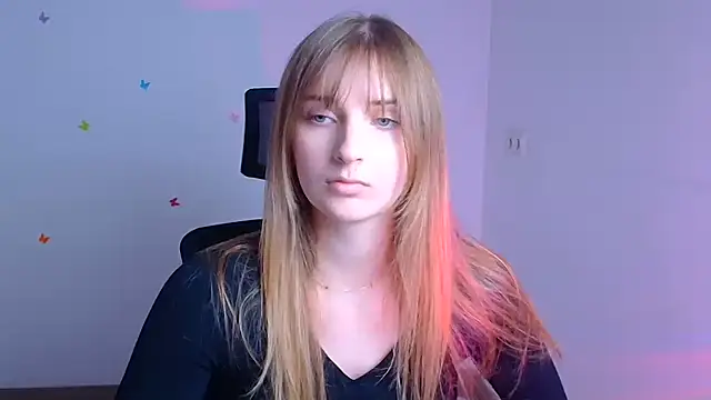 Snapshot of NeyliDream chatting on 10/06/25, 12:24 NeyliDream online show from 10/06/25, 12:24