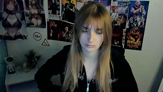 Snapshot of NeyliDream chatting on 10/13/25, 12:27 NeyliDream online show from 10/13/25, 12:27