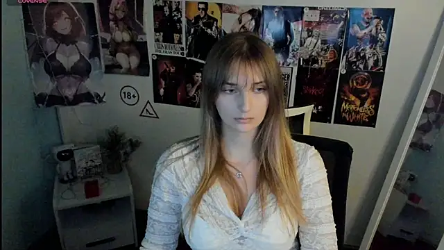 Snapshot of NeyliDream chatting on 11/11/25, 01:44 NeyliDream online show from 11/11/25, 01:44