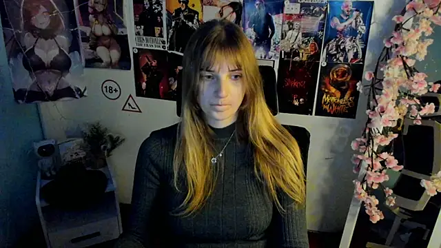 Snapshot of NeyliDream chatting on 11/30/25, 07:01 NeyliDream online show from 11/30/25, 07:01