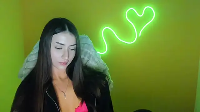 Snapshot of AlisaBubbles chatting on 10/31/25, 06:58 AlisaBubbles online show from 10/31/25, 06:58