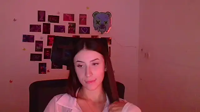 Snapshot of AlisaBubbles chatting on 11/28/25, 07:33 AlisaBubbles online show from 11/28/25, 07:33