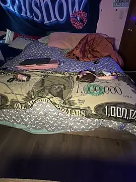 shortywidaphatty online show from 11/12/25, 04:07