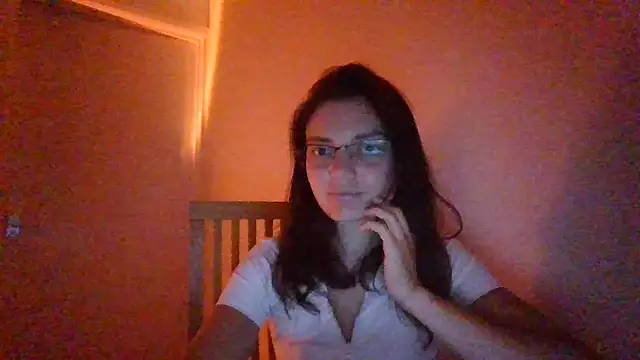 Snapshot of Zerinaa chatting on 07/07/26, 08:46 Zerinaa online show from 07/07/26, 08:46